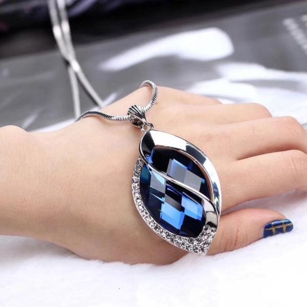 Glamorous Style Necklace!